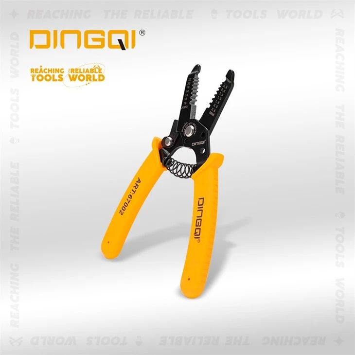 Qtugħ Crimping Għodod